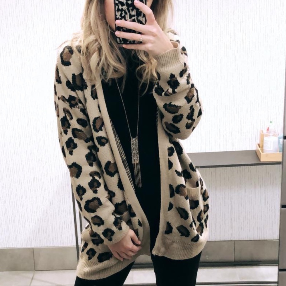 Trendy Cheetah Leopard Print Cardigan